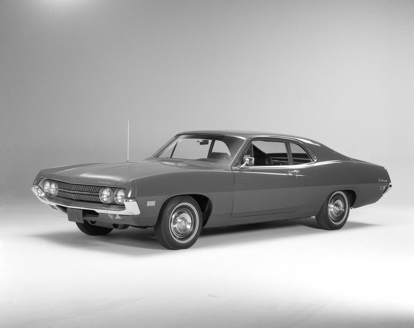 1970 half Ford Falcon two-door 151508-110 0144-2968