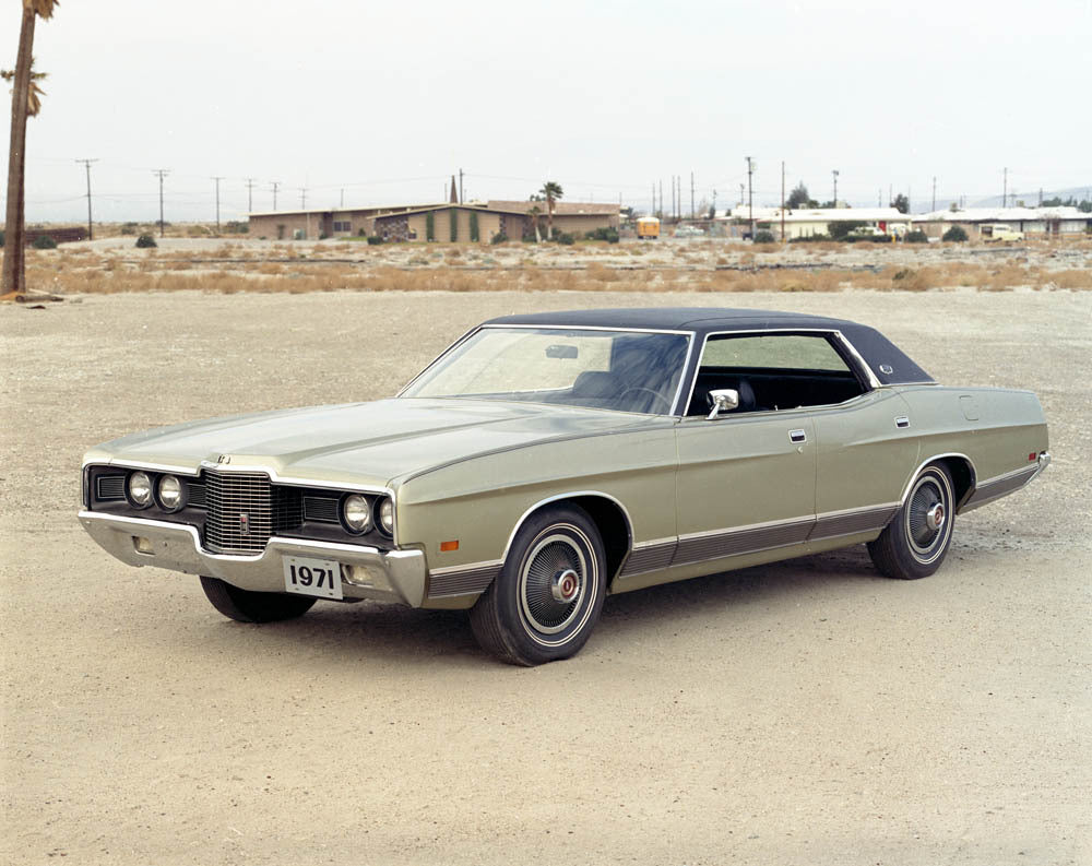 1971 Ford LTD Brougham two-door hardtop CN6002-44 0144-2997