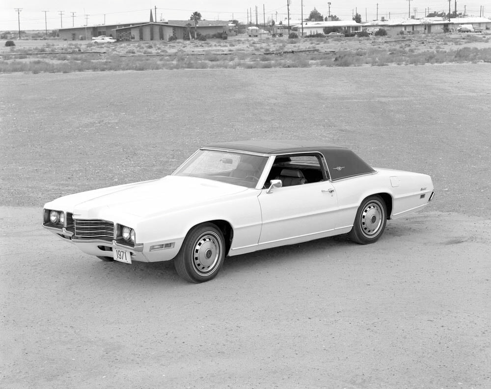 1971 Ford Thunderbird two-door 153004-41 0144-3003