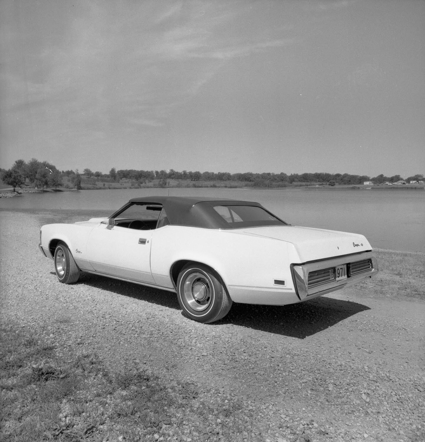 1971 Mercury Cougar XR-7 convertible CN151945-103 0144-3023