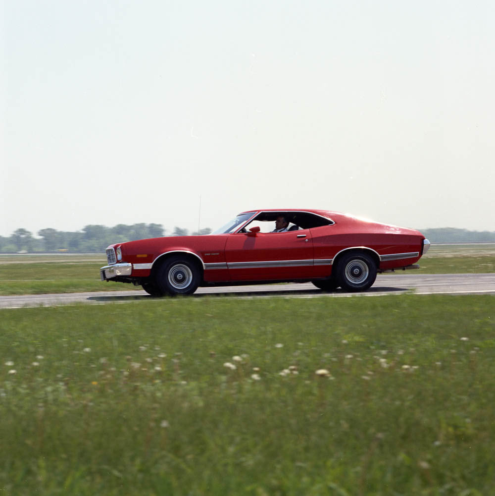 1973 Ford Gran Torino two-door hardtop CN6601-49 0144-3052