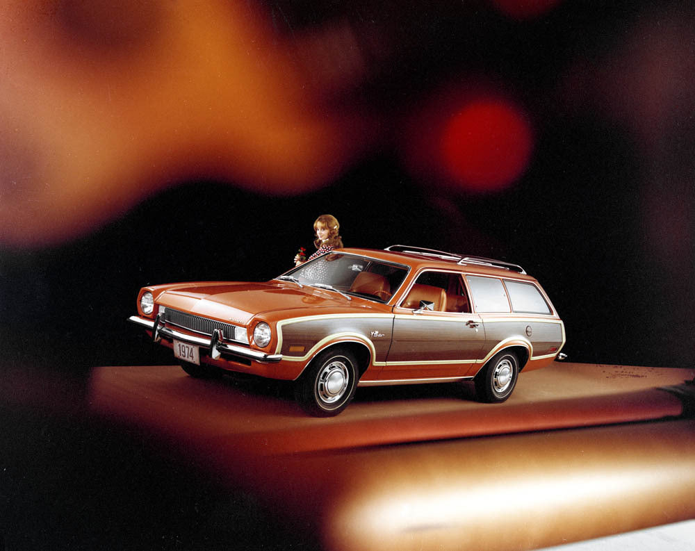 1974 Ford Pinto Squire station wagon CN7406-9 0144-3069