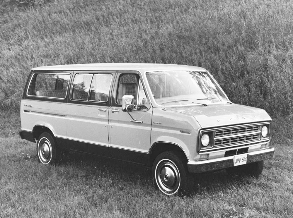 1975 Ford Chateau Club Wagon CN10848-021 0144-3078