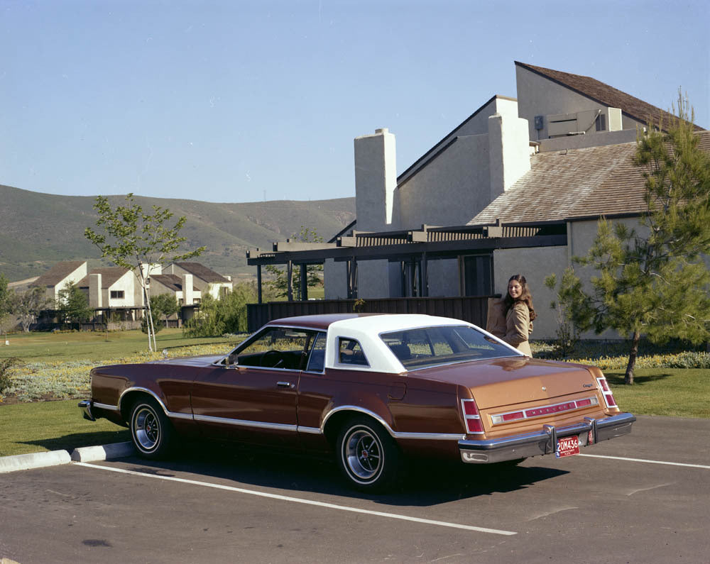 1977 Mercury Cougar two-door CN13507-101 0144-3112