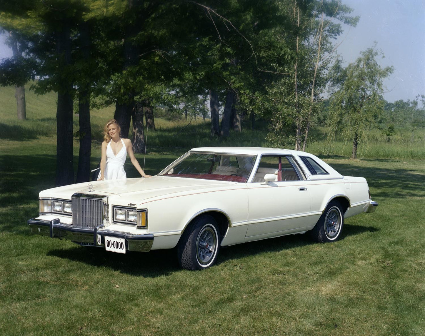 1977 Mercury Cougar XR7 two-door CN13507-080 0144-3114