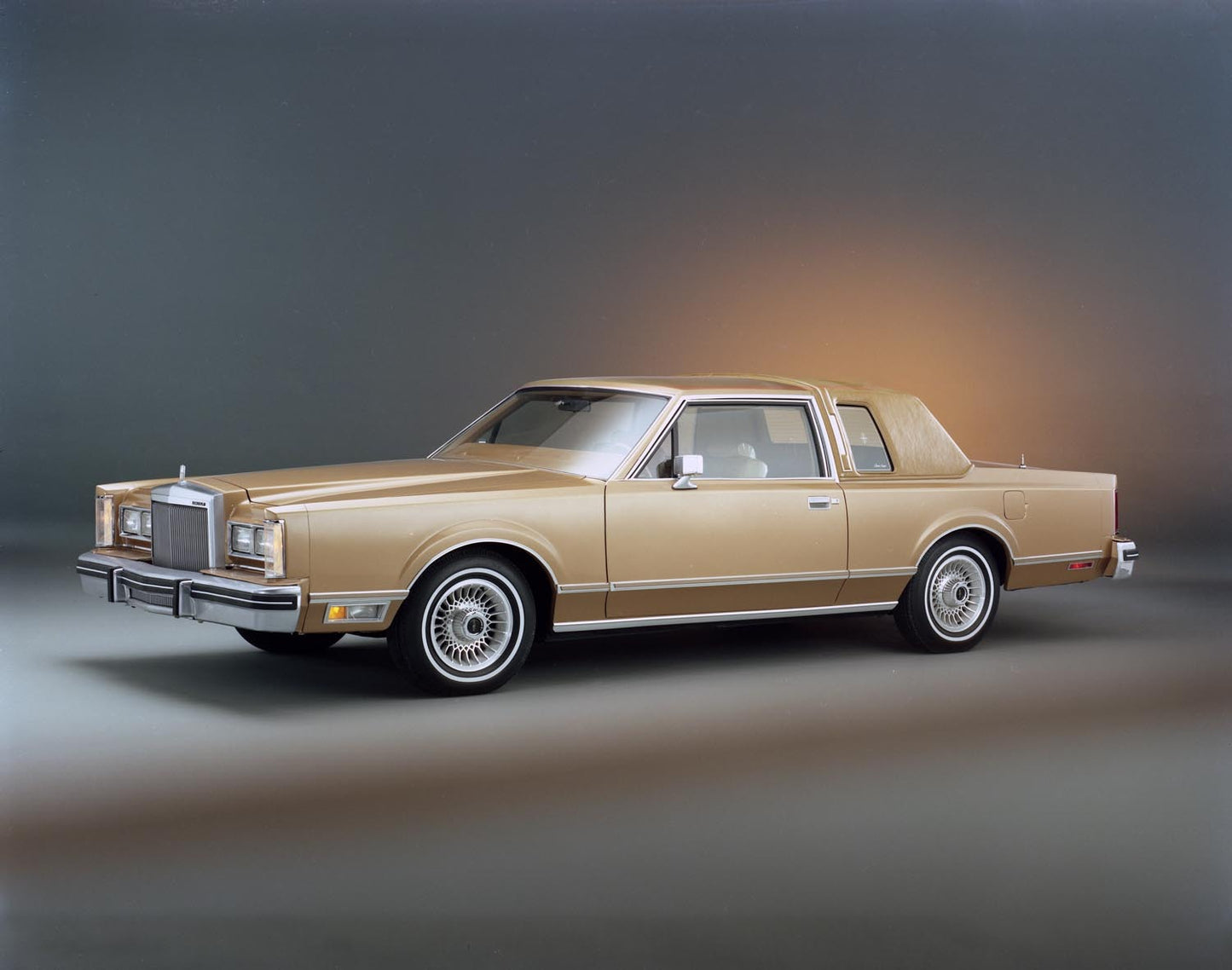 1980 Lincoln Continental Town Coupe two-door CN26509-148 0144-3169