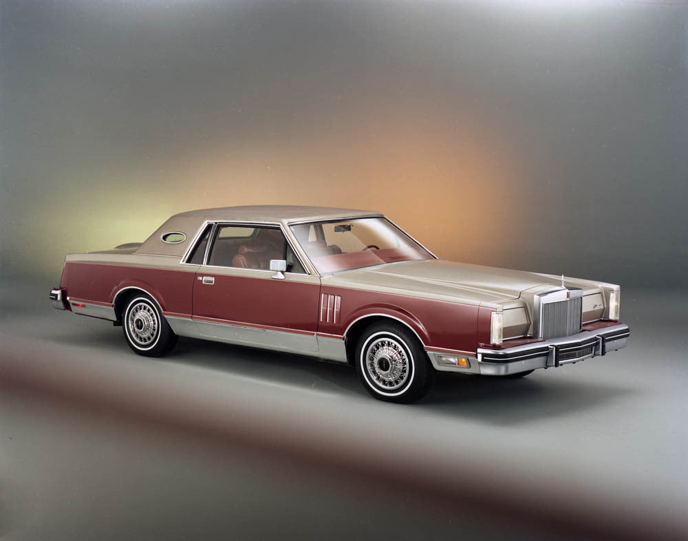 1980 Lincoln Mark VI two-door CN26509-194 0144-3172