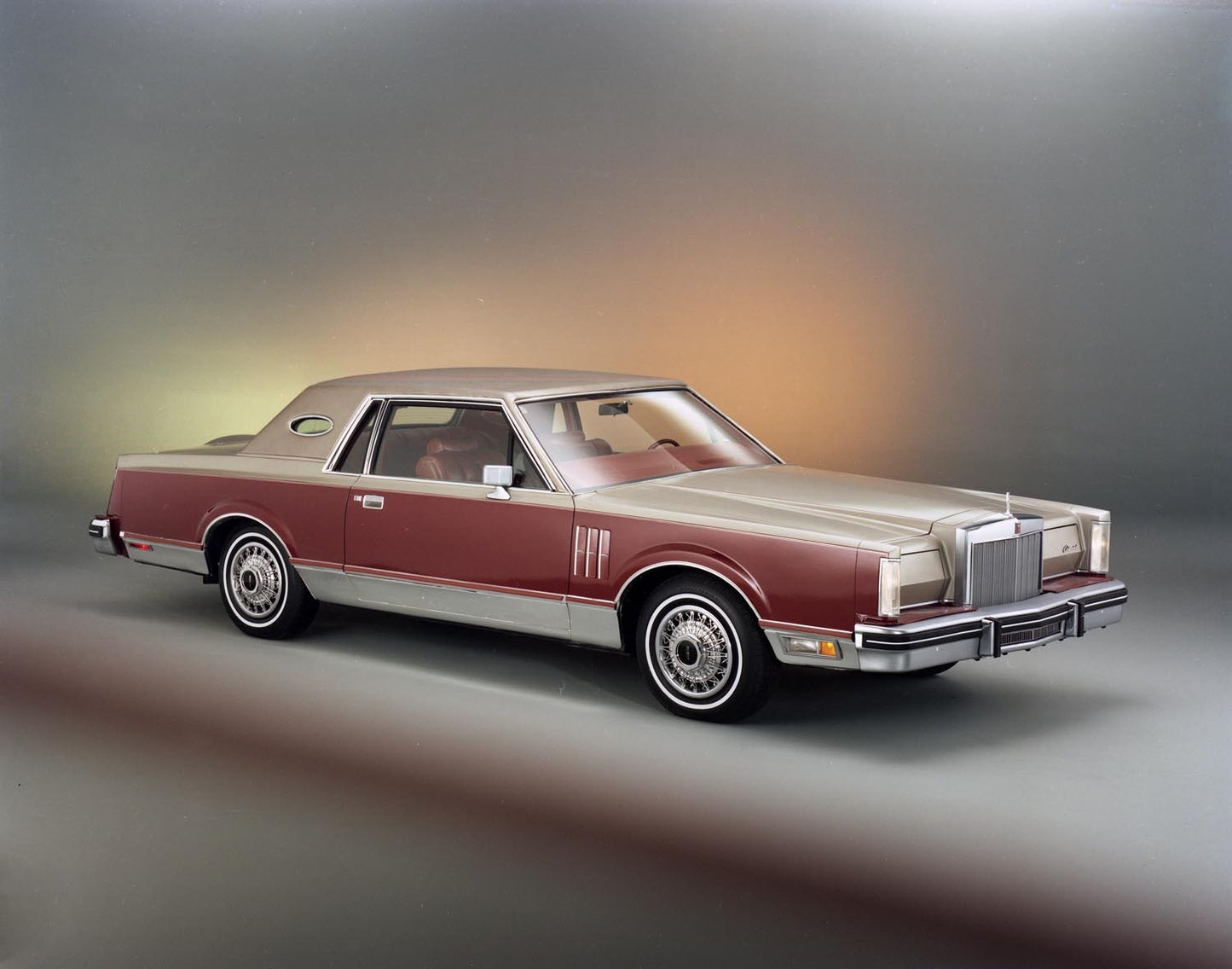 1980 Lincoln Mark VI two-door CN26509-194 0144-3172