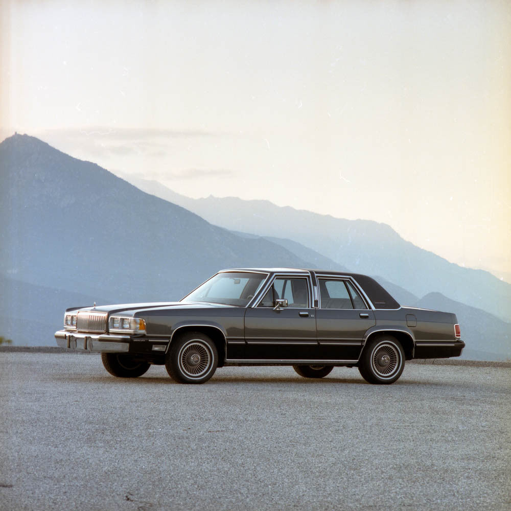 1988 Mercury Grand Marquis four-door CN49010-69 0144-3195