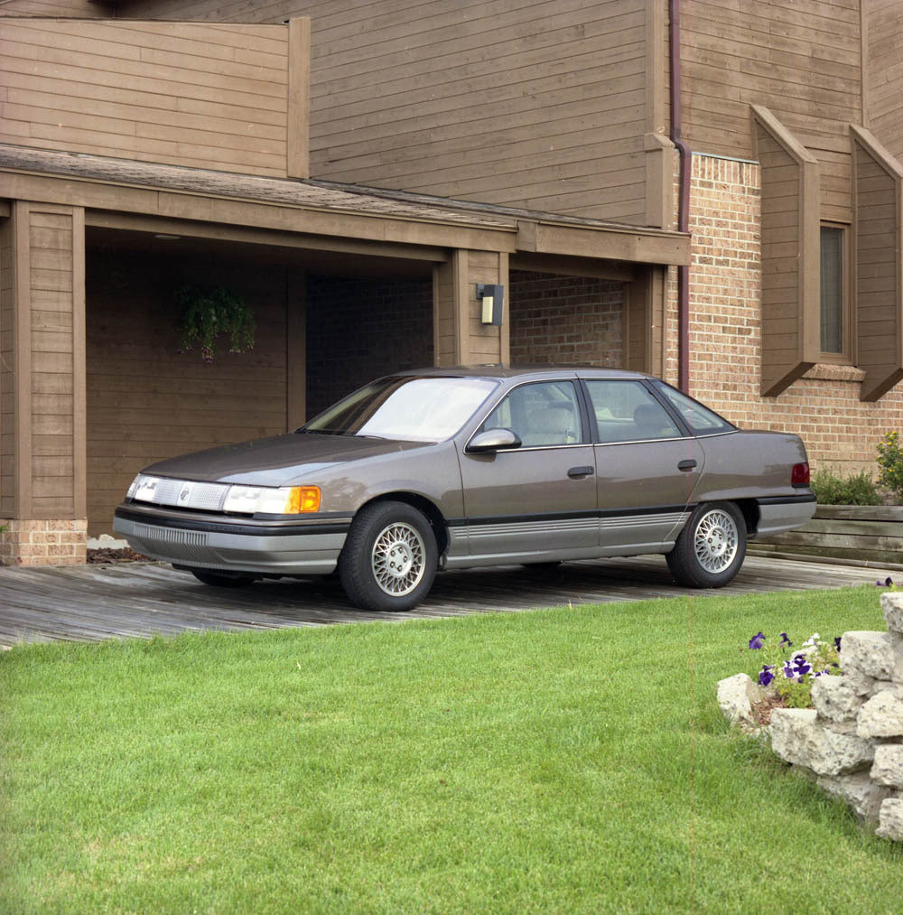 1988 Mercury Sable CN49014-023 0144-3199