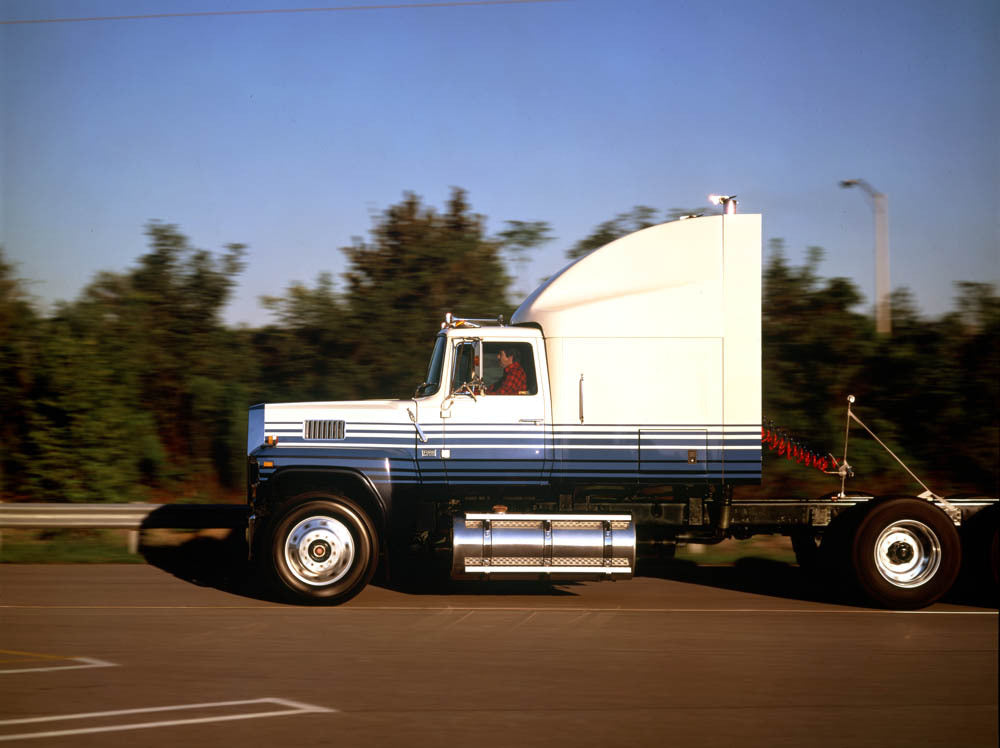 1989 Ford AeroForce LTL-9000 heavy truck CN52007-778 0144-3205