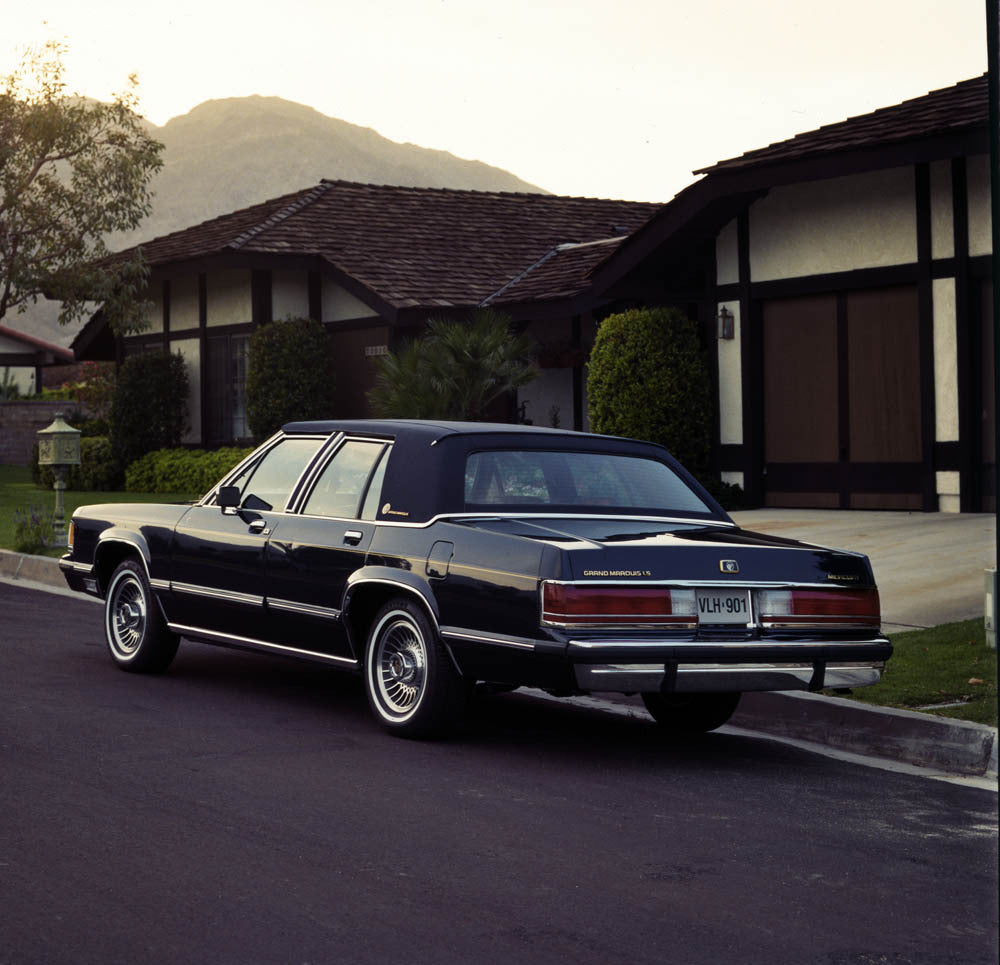 1989 Mercury Grand Marquis GS CN52011-22 0144-3247