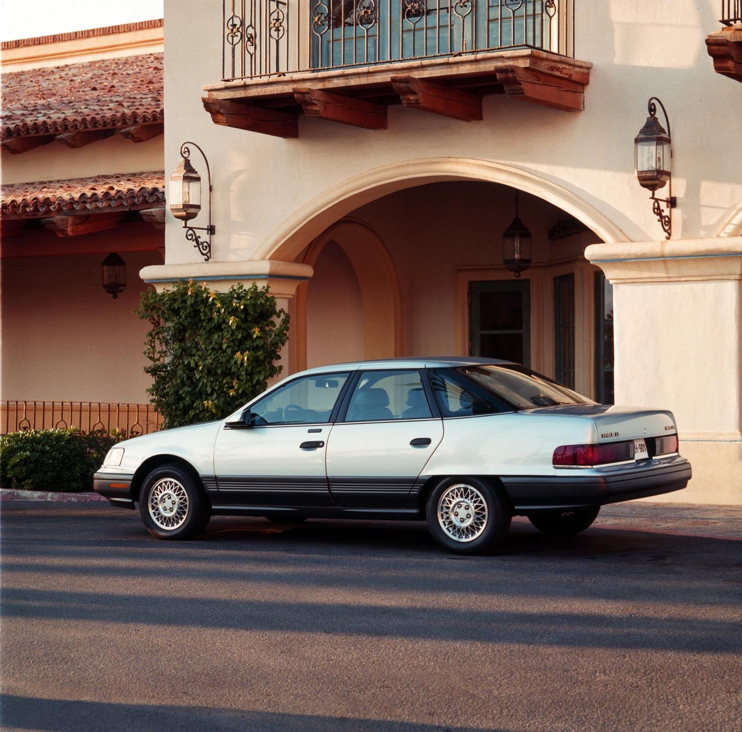 1989 Mercury Sable LS CN52014-41 0144-3252