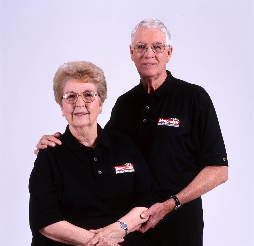 2002 Bernece and Glen Wood 106 AR-2001-213703 0144-3264