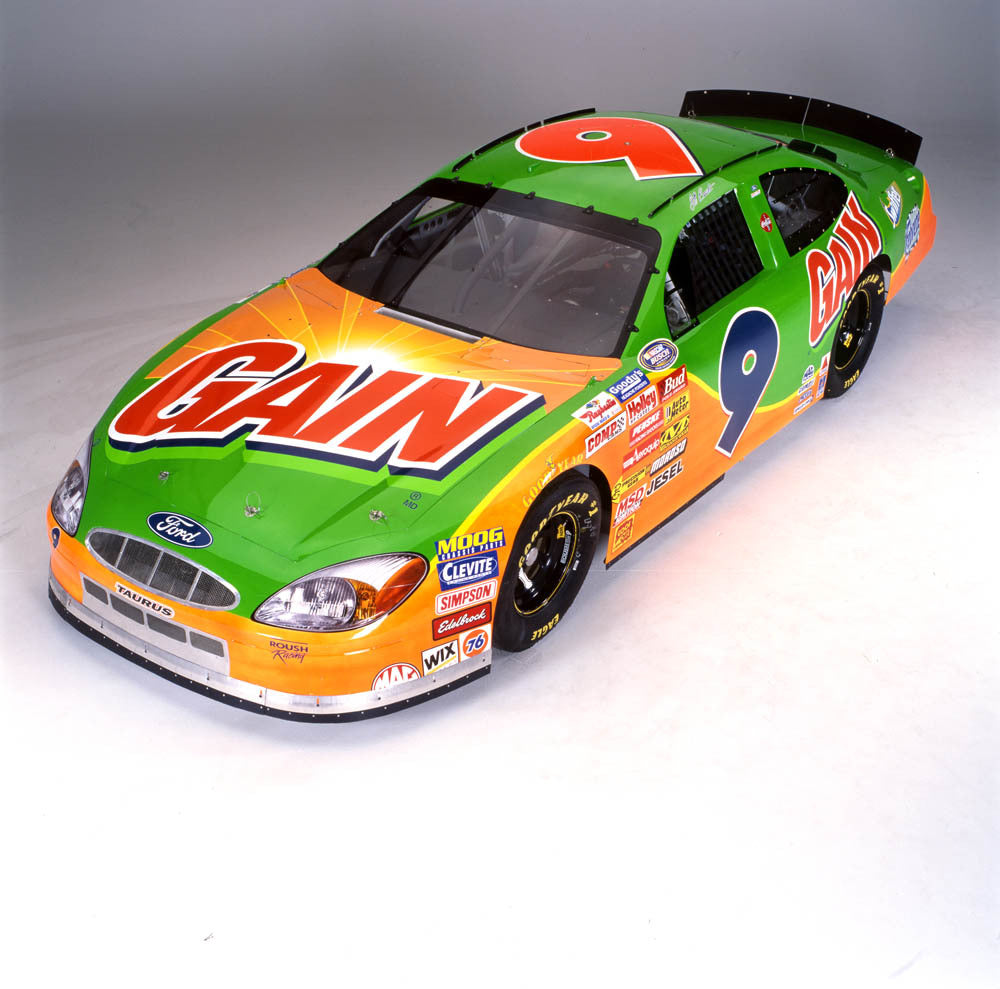 2002 Ford Taurus NASCAR 9 14 AR-2001-213703 0144-3308