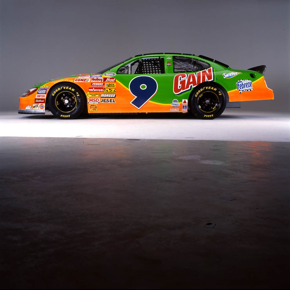 2002 Ford Taurus NASCAR 9 32 AR-2001-213703 0144-3309