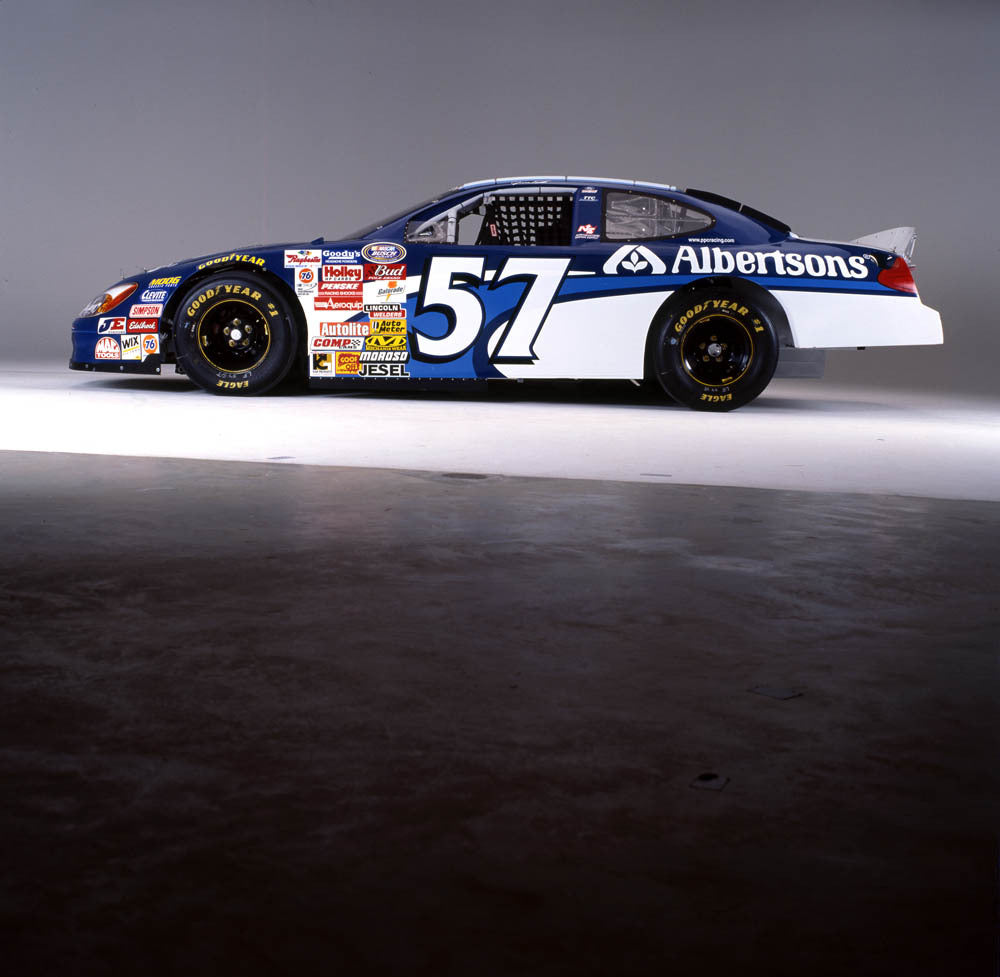 2002 Ford Taurus NASCAR 57 28 AR-2001-213703 0144-3315
