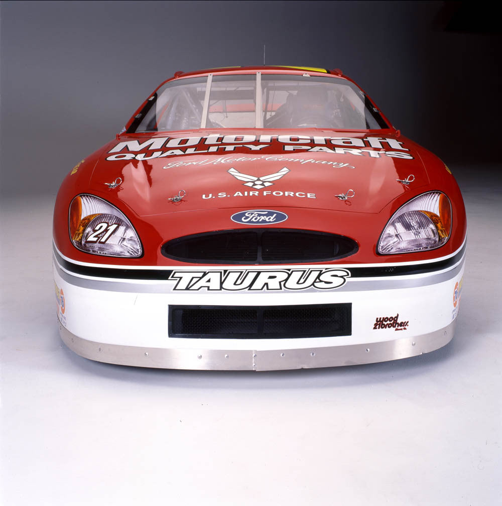 2002 ford Taurus NASCAR Elliott Sadler 124 AR-2001-213703 0144-3332