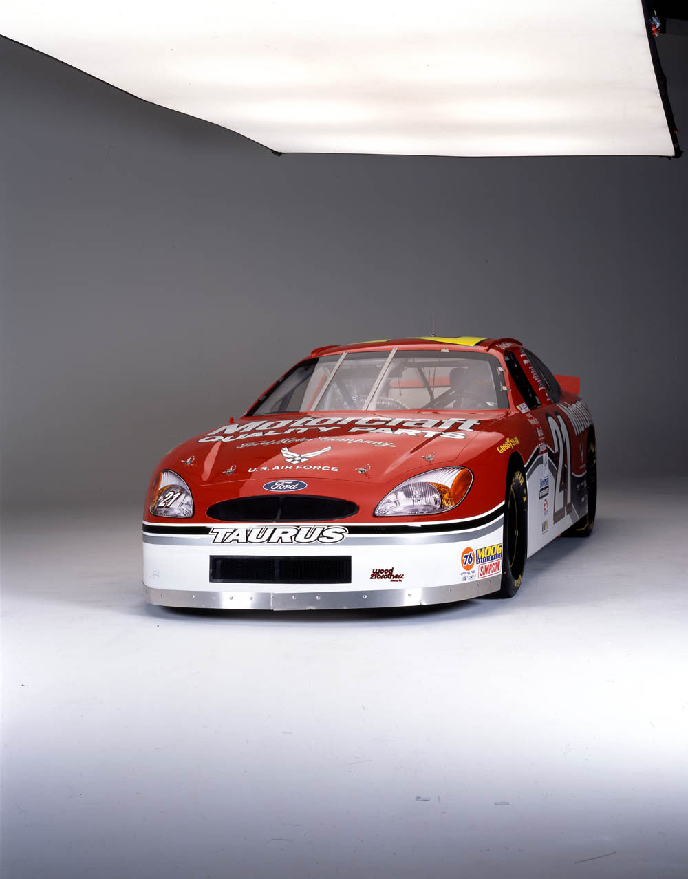 2002 Ford Taurus NASCAR Elliott Sadler 82 AR-2001-213703 0144-3352