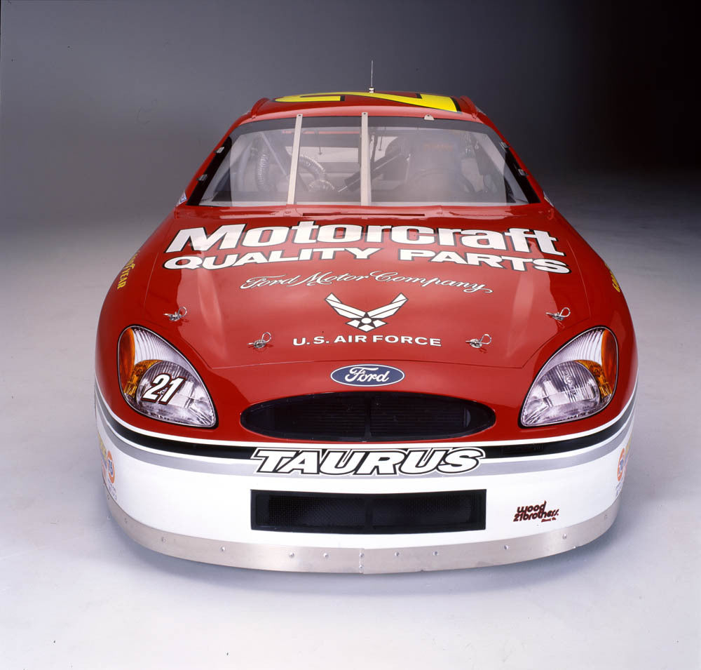 2002 Ford Taurus NASCAR Elliott Sadler 88 AR-2001-213703 0144-3355