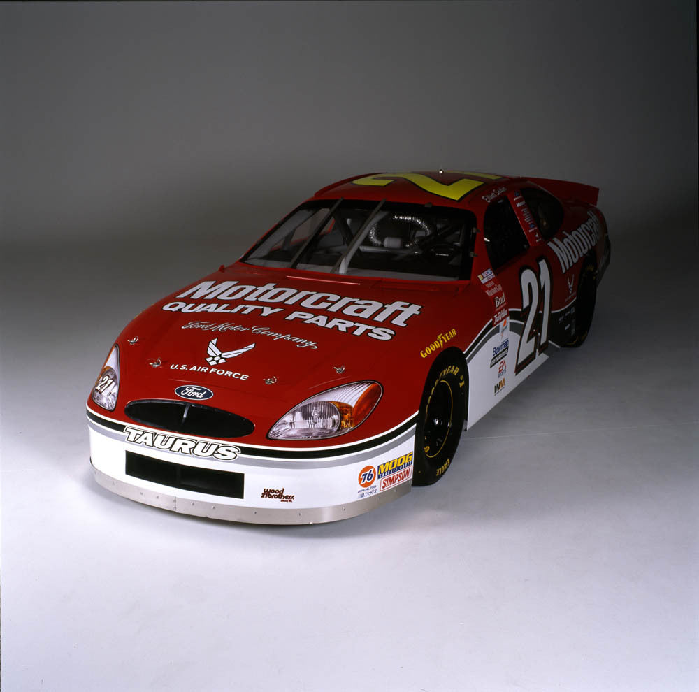 2002 Ford Taurus NASCAR Elliott Sadler 126 AR-2001-213703 0144-3362