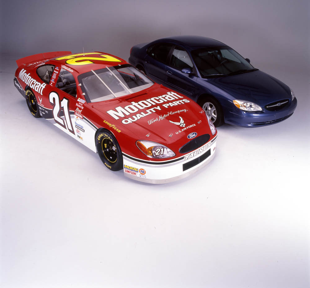 2002 Ford Taurus NASCAR Elliott Sadler 132 AR-2001-213703 0144-3367