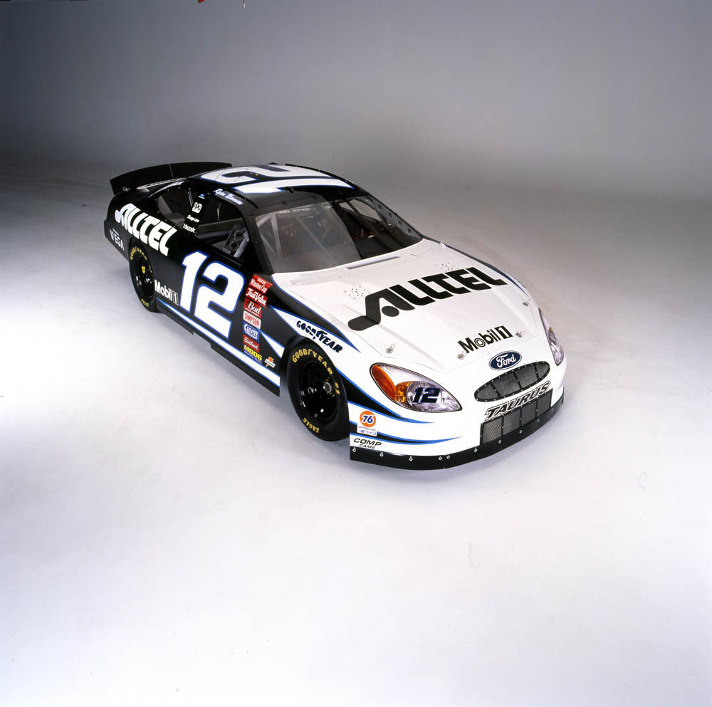 2002 Ford Taurus NASCAR Ryan Newman 138 AR-2001-213703 0144-3407