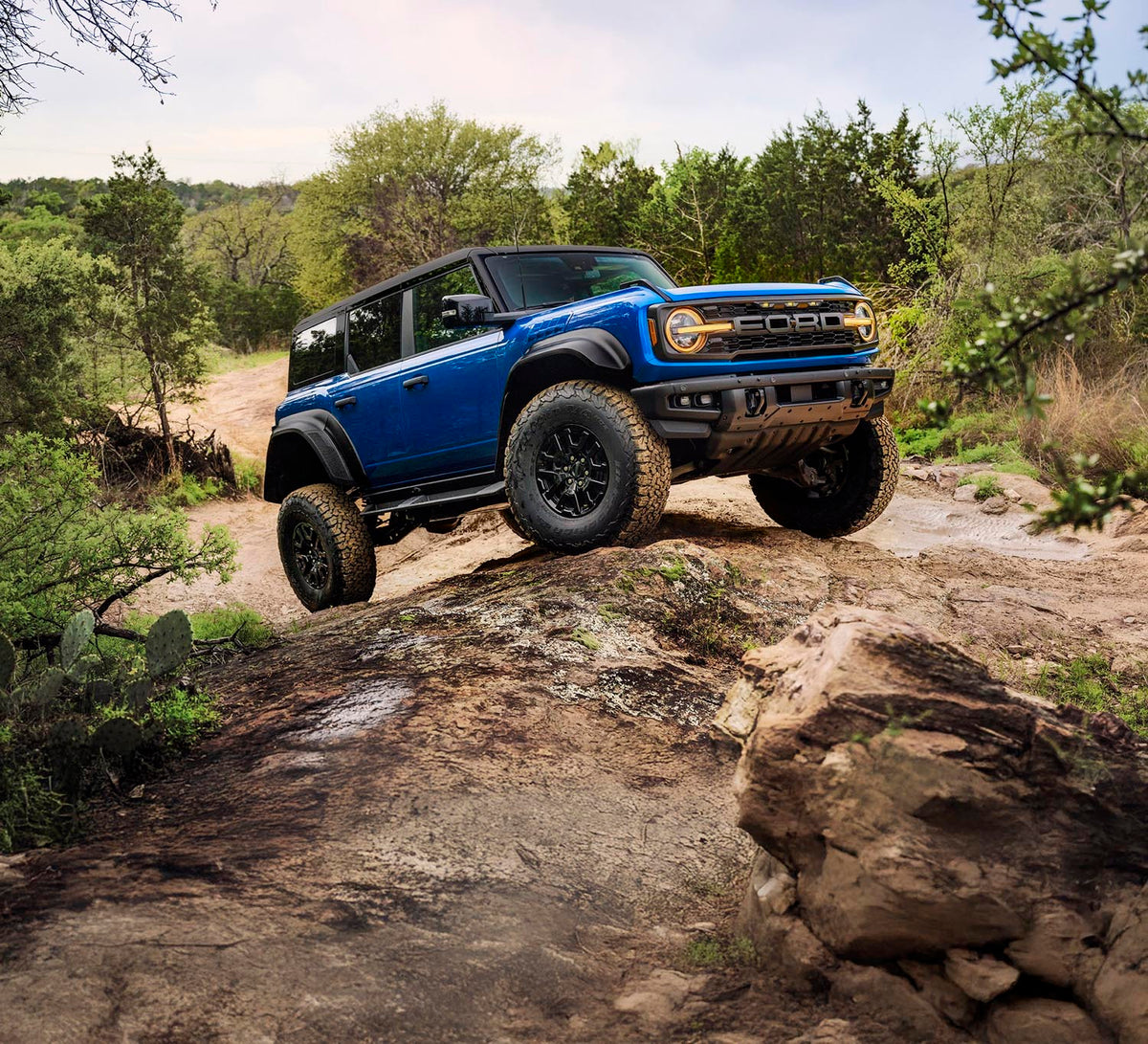 Official Ford Motor Company image of the 2026 Bronco Raptor, Ford’s high-performance off-road Bronco.