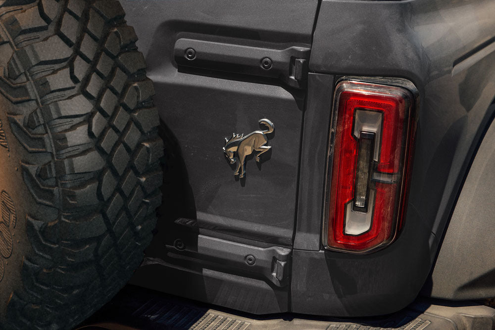 Official Ford Motor Company image of the 2026 Bronco, part of Ford’s modern 4x4 off-road vehicle family.