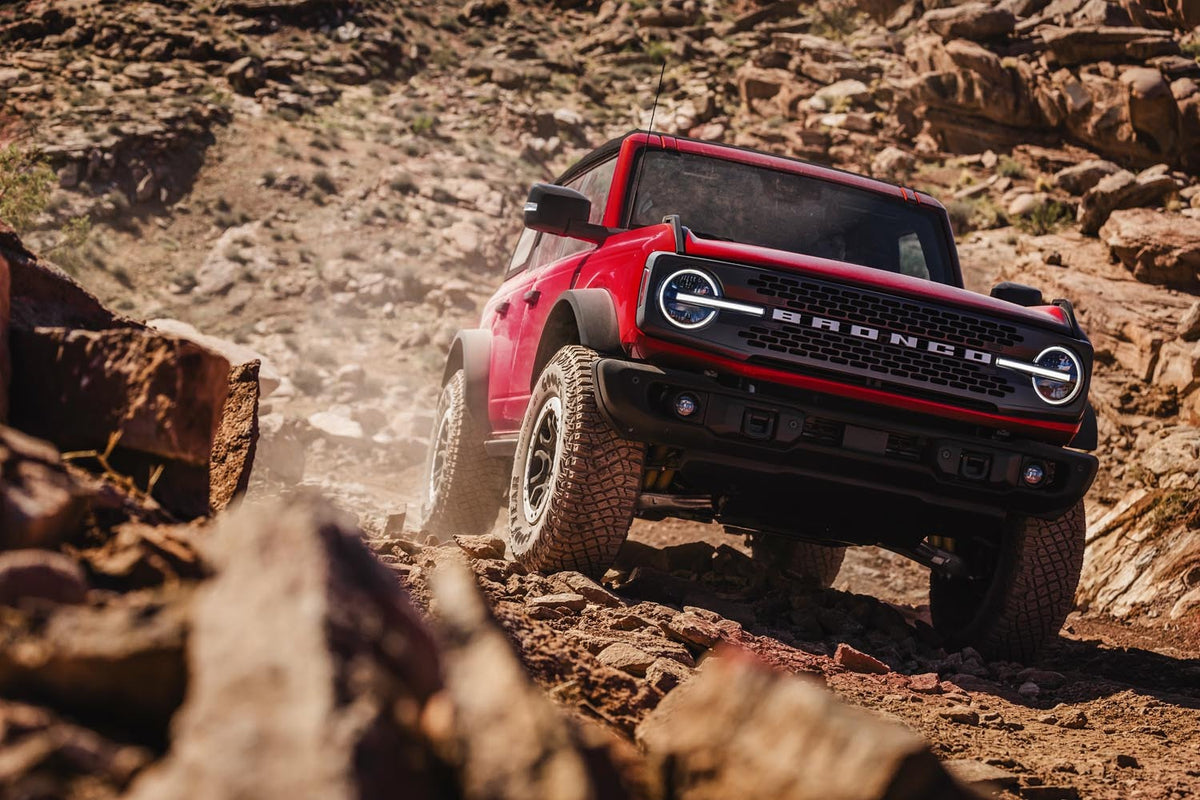 Official Ford Motor Company image of the 2026 Bronco, part of Ford’s modern 4x4 off-road vehicle family.