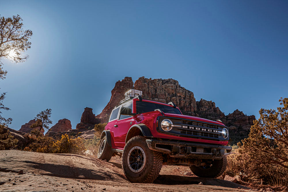 Official Ford Motor Company image of the 2026 Bronco, part of Ford’s modern 4x4 off-road vehicle family.