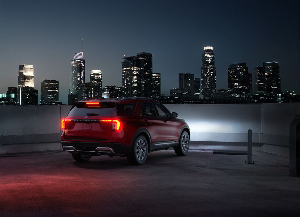 Official Ford Motor Company image of the 2026 Ford Explorer Platinum.