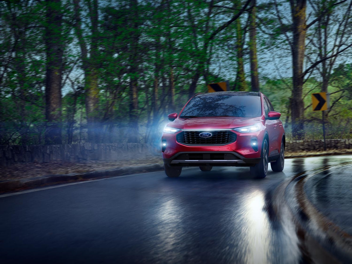 Official Ford Motor Company image of the 2026 Ford Escape Platinum.