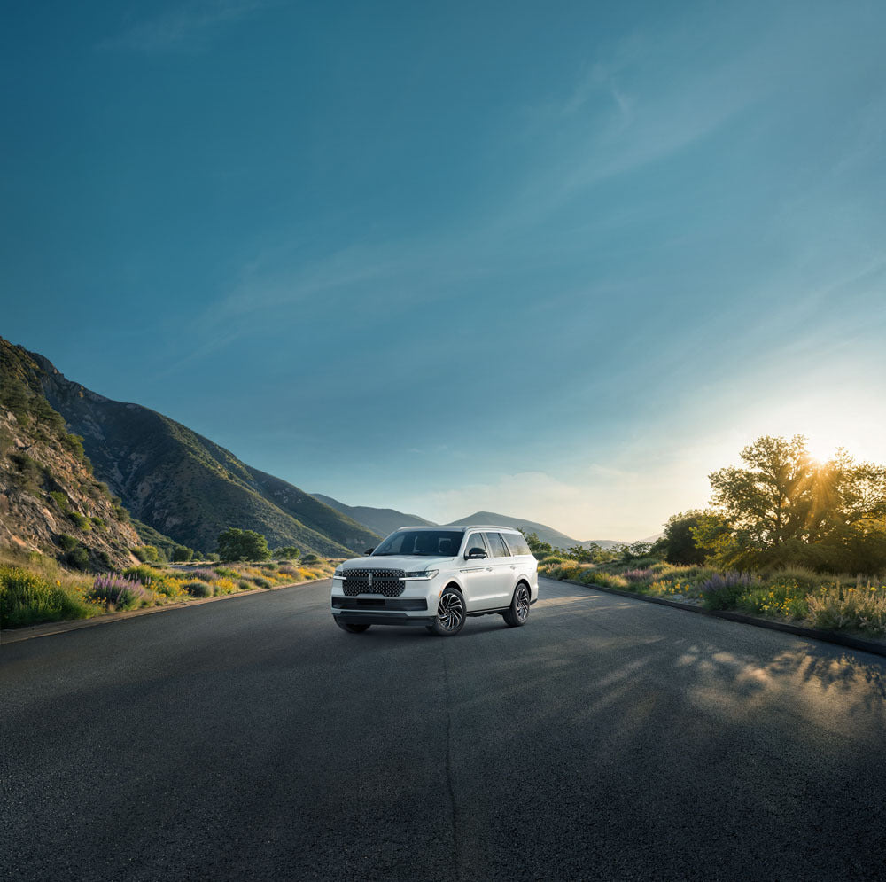 Official Lincoln image of the 2026 Lincoln Navigator.