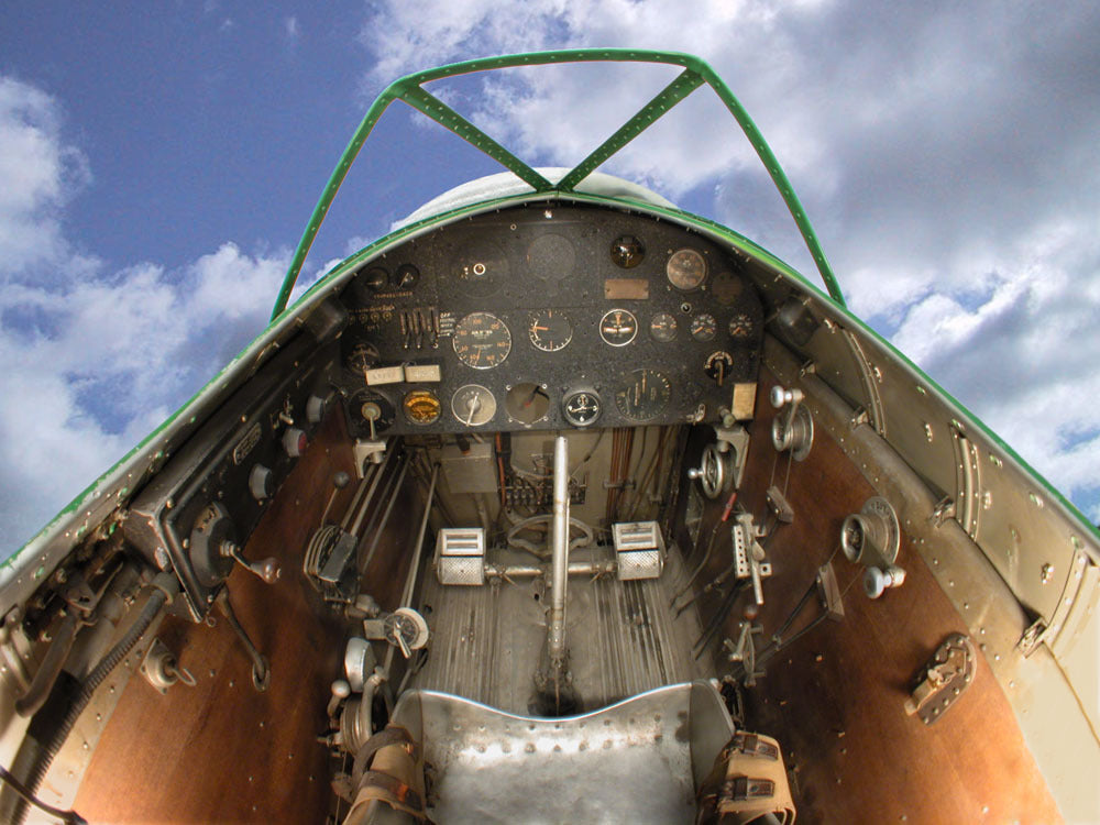 Boeing Airplane Cockpit 2003 0400-1258