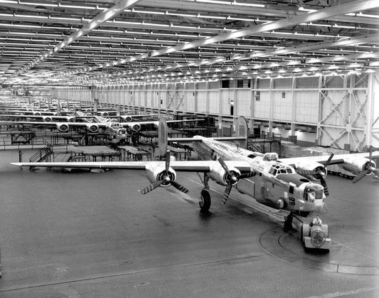 Willow Run Plant Assembly Line 10 10 1944 0400-1821
