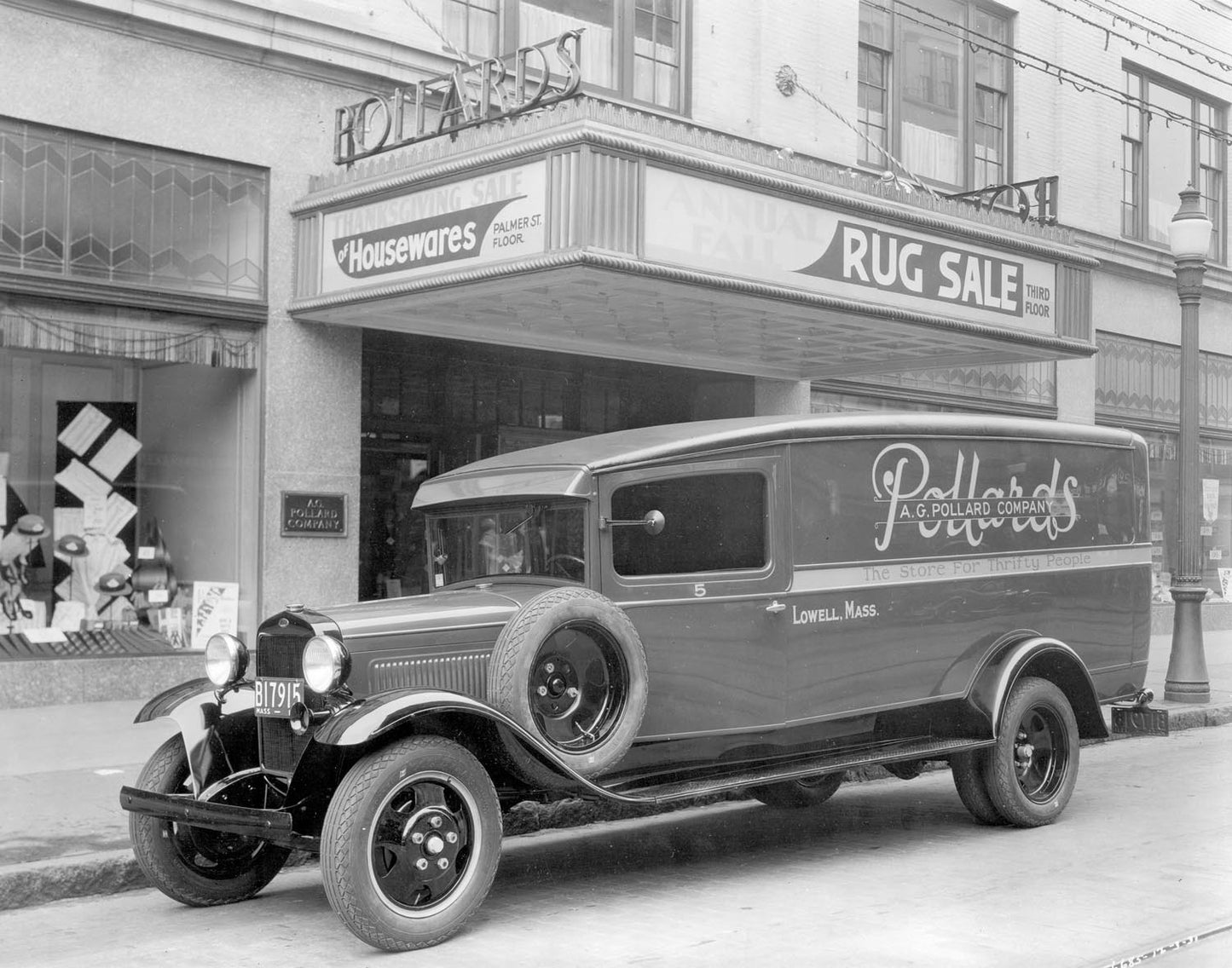 1931 Ford Model AA Truck 12 03 1931 0400-1976