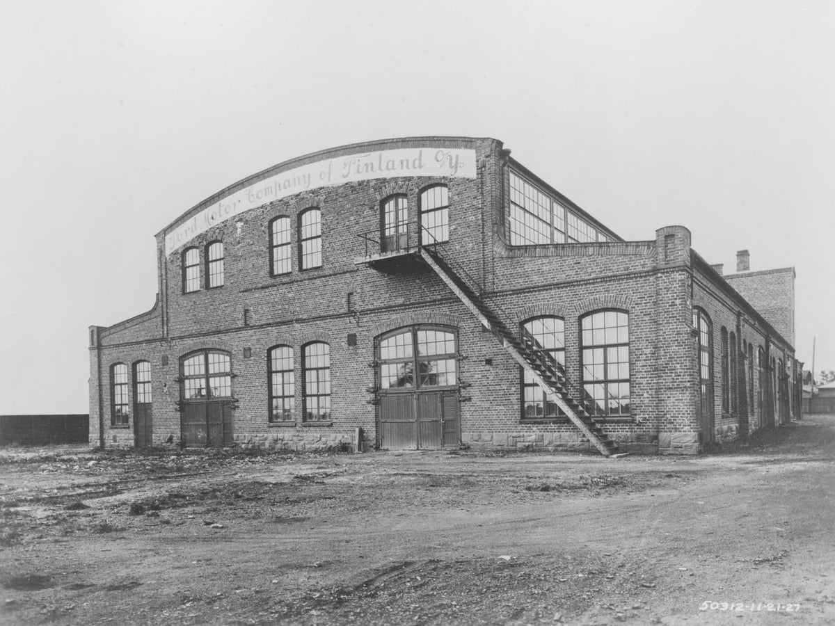 Original archival image documenting Helsinki Plant 11 21 1927.