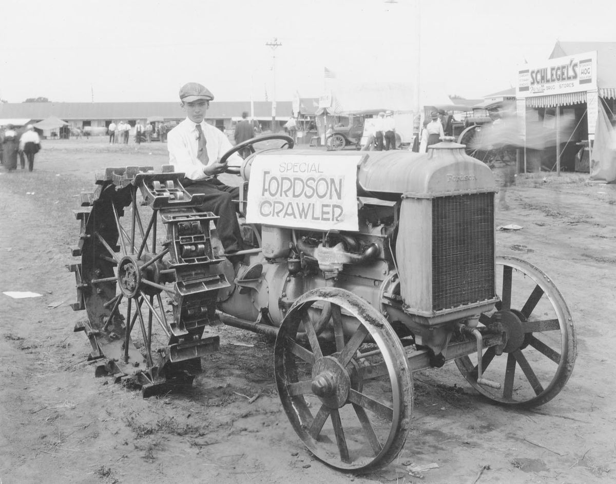 Original archival image documenting Fordson Tractor 1923.