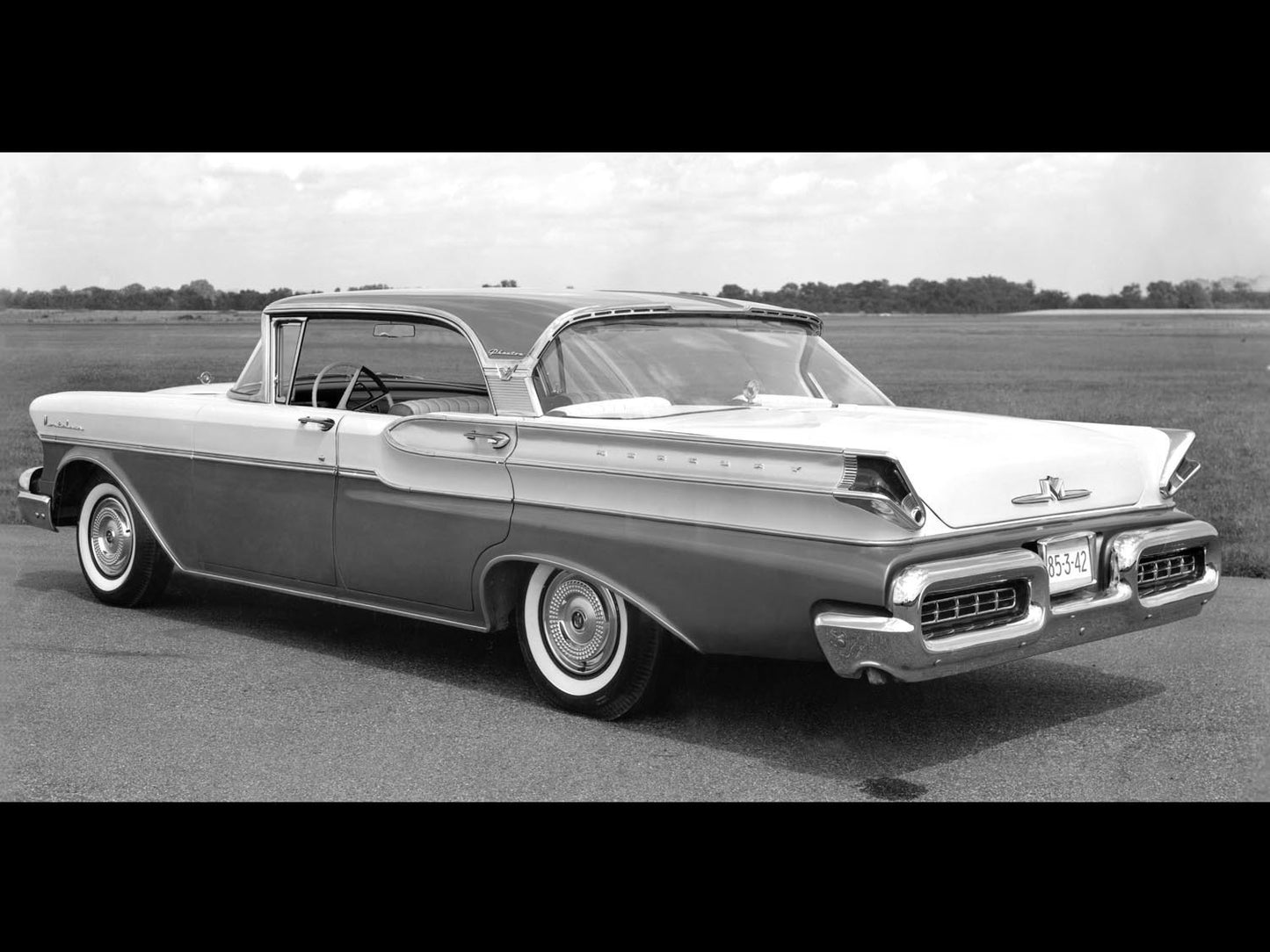 1957 Mercury Montclair Phaeton four door hardtop 0400-8452