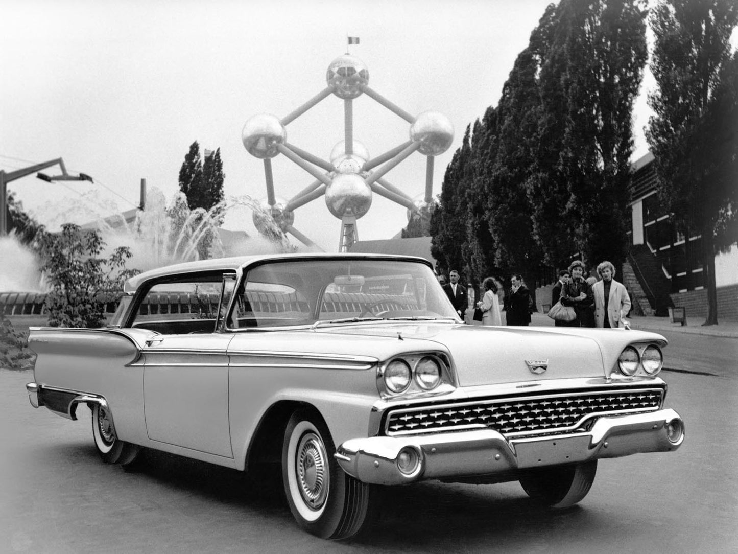 1959 Ford Fairlane 500 Tudor Hardtop 0400-8472