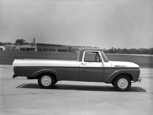 1961 Ford F 100 Custom Cab pickup truck 0400-8516