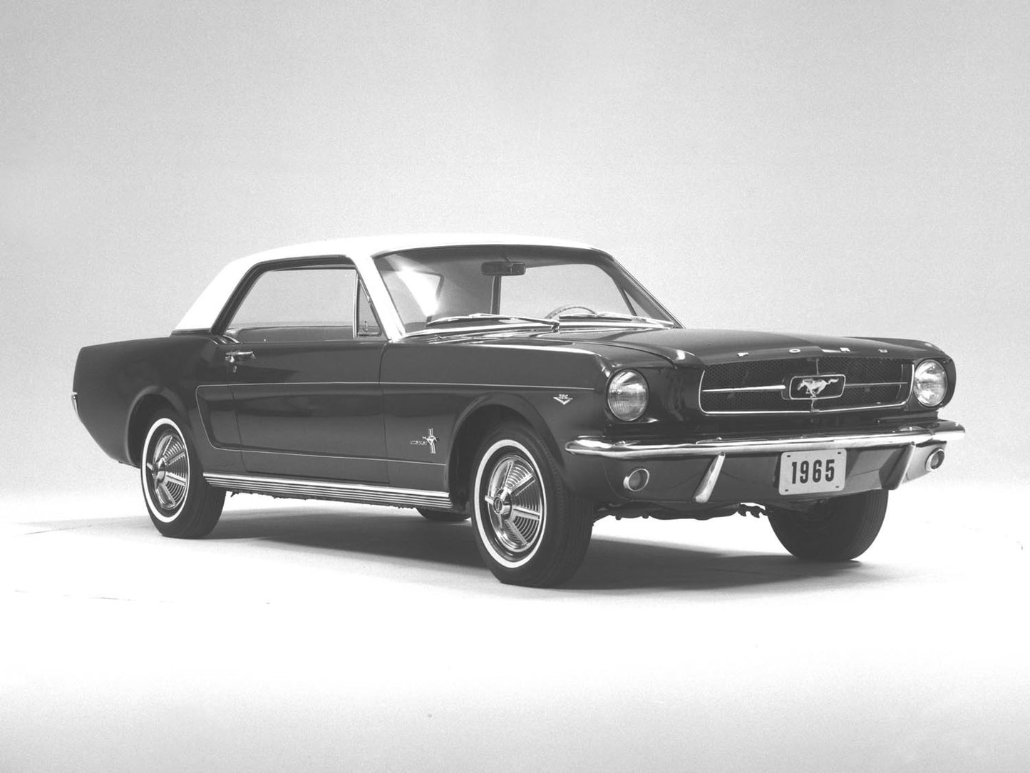 1965 Ford Mustang coupe 0400-8610