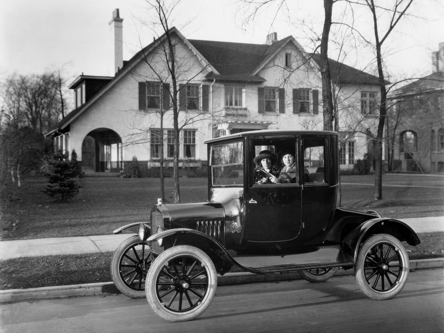 1920 Ford Model T Coupe 0400-8739