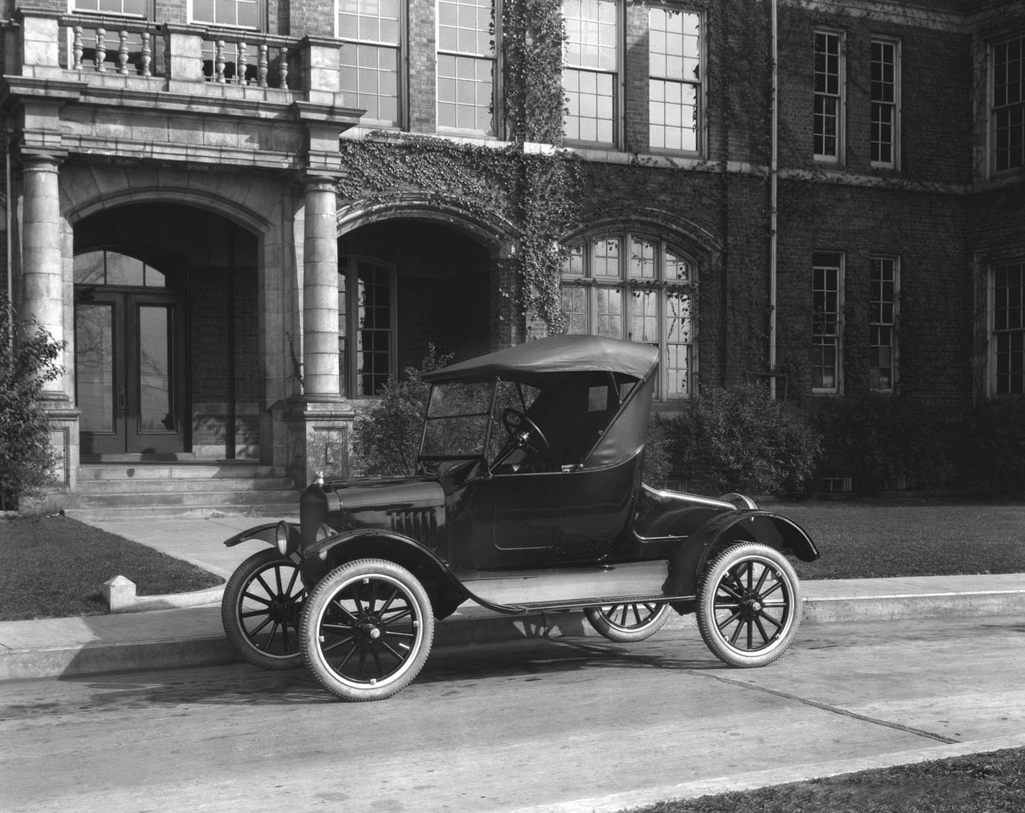 1922 Ford Model T Roadster 0400-8747