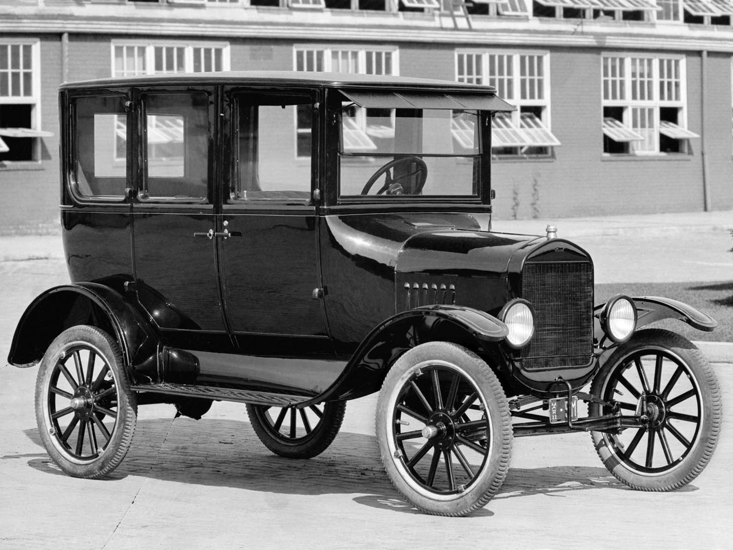 1923 Ford Model T 4 door Sedan 0400-8750
