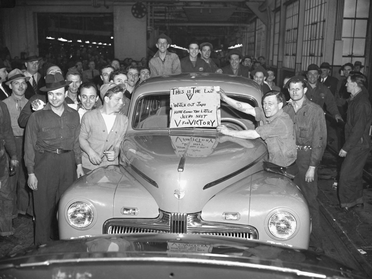 1942 Ford last civilian vehicle 0400-8933