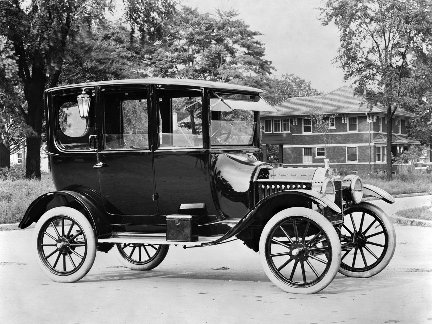 1914 Ford Model T sedan 0400-9184