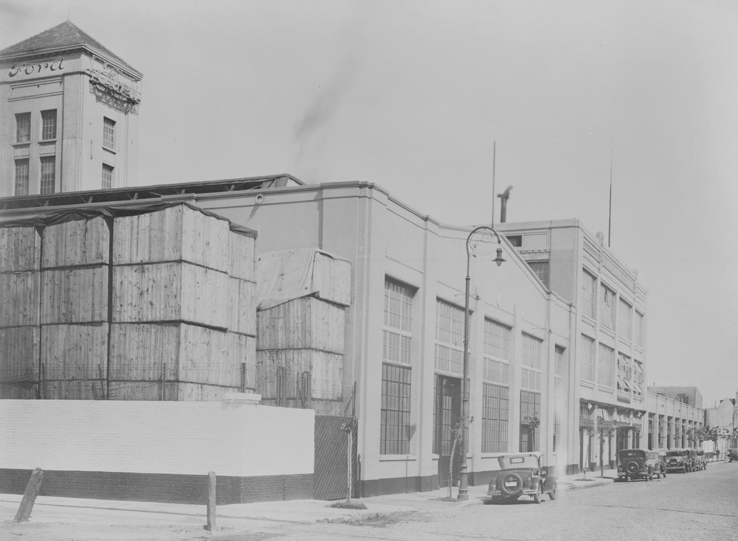1947 Ford Buenos Aires Assembly Plant Argentina 0401-1061