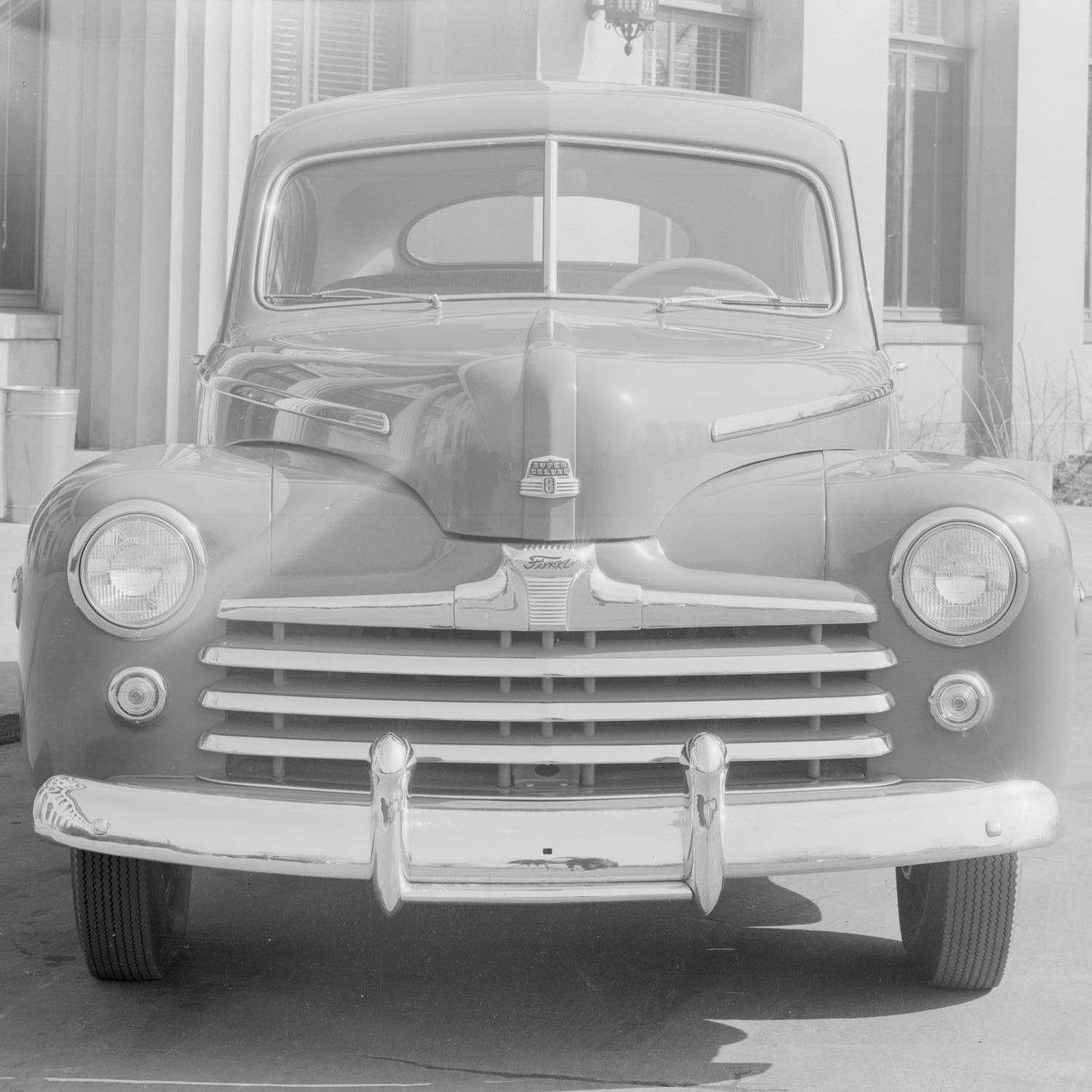 1947 Ford front end 0401-1065